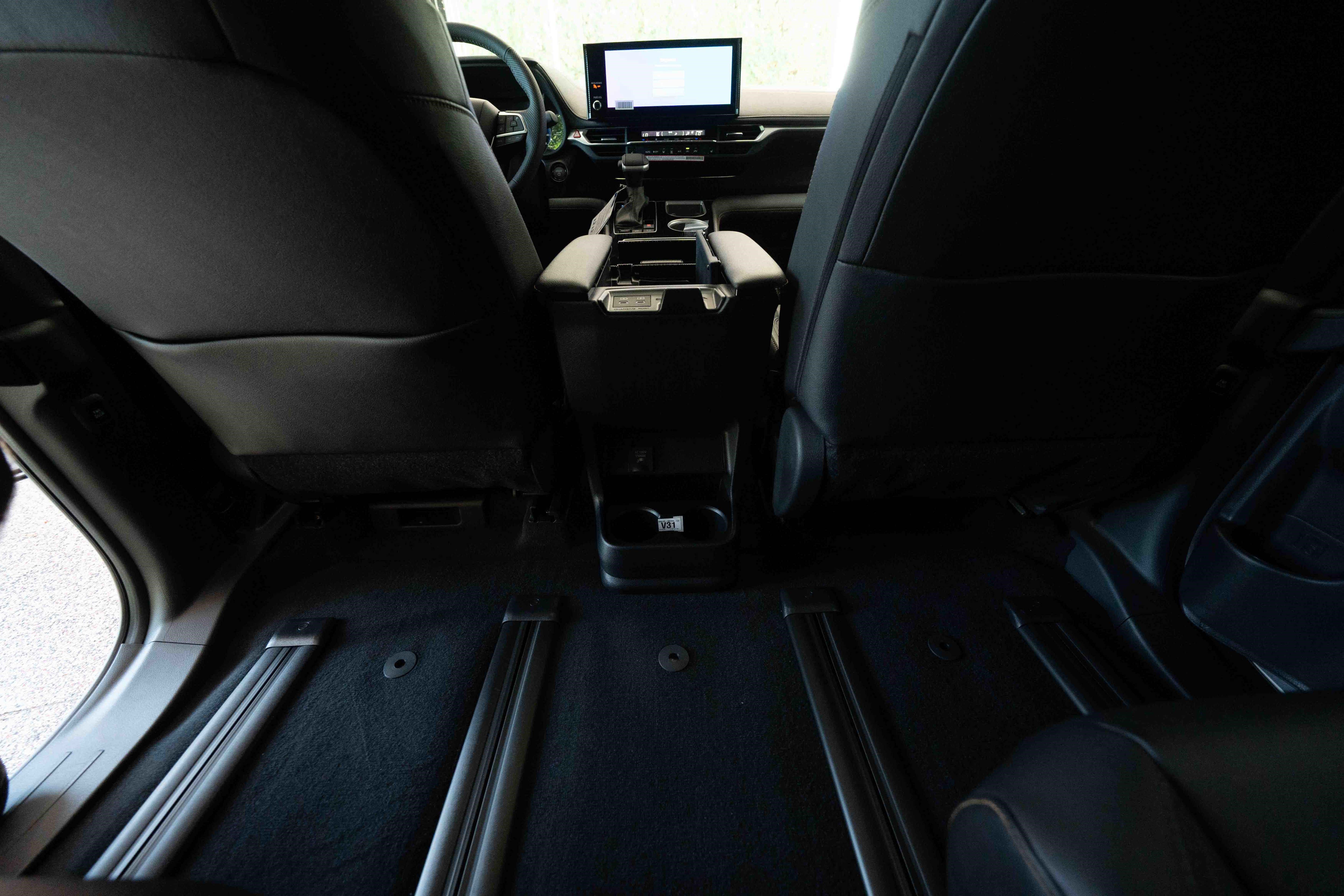 New 2026 Toyota Sienna XLE Woodland Edition AWD/4WD image 22