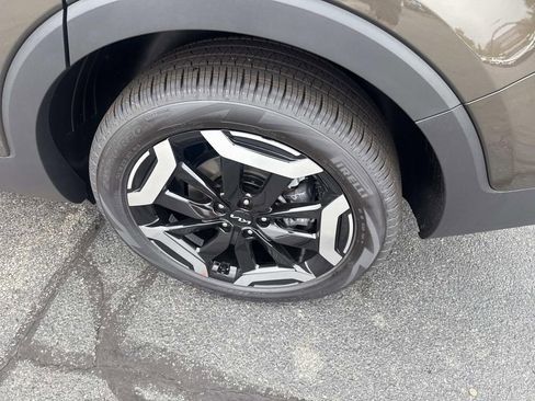 New 2025 Kia Telluride S image 5