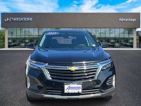 Used 2023 Chevrolet Equinox LT AWD/4WD image 2