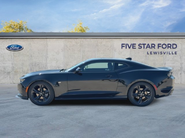 Used 2022 Chevrolet Camaro LT RWD image 5