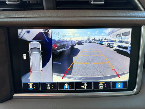 Used 2021 GMC Yukon XL Denali w/ Denali Ultimate Package image 30