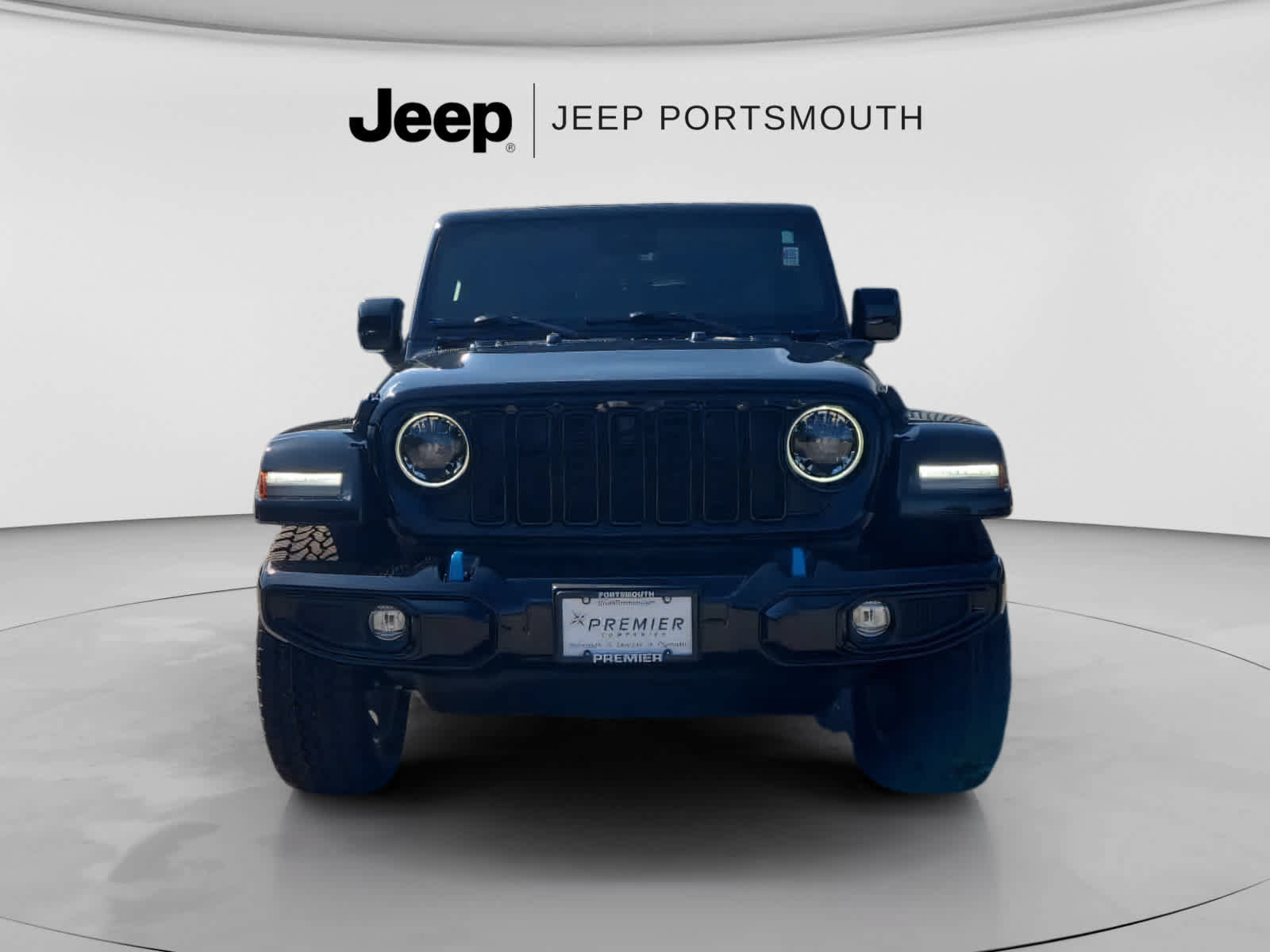 Used 2024 Jeep Wrangler High Altitude AWD/4WD image 3