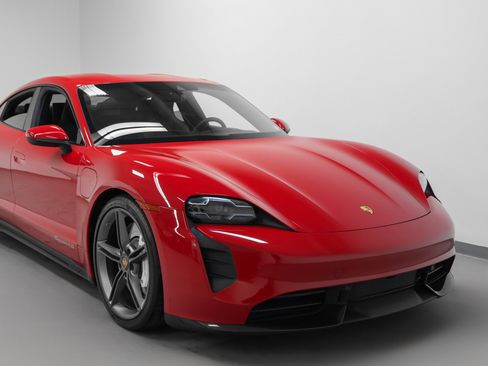 Certified 2023 Porsche Taycan 4S image 9