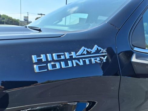 Used 2024 Chevrolet Silverado 1500 High Country w/ High Country Premium Package image 10