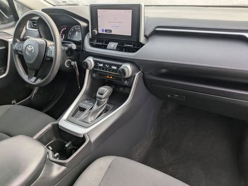 Used 2024 Toyota RAV4 LE image 31