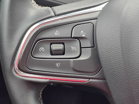 Used 2025 Buick Encore GX Preferred AWD/4WD image 17