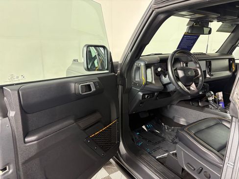 Used 2024 Ford Bronco Badlands AWD/4WD image 12
