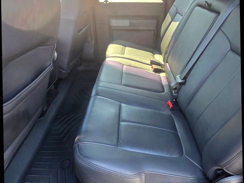 Used 2011 Ford F450 Lariat w/ Lariat Ultimate Pkg image 12