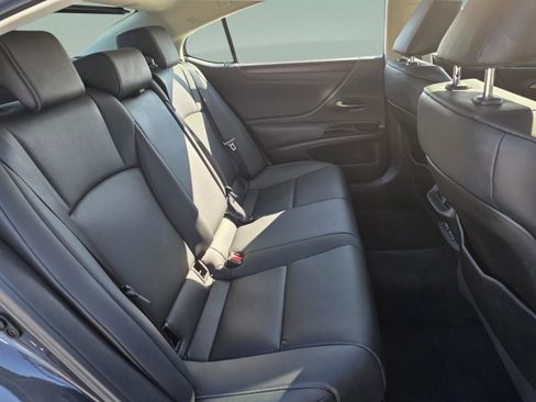 Certified 2023 Lexus ES 350 w/ Premium Package image 22