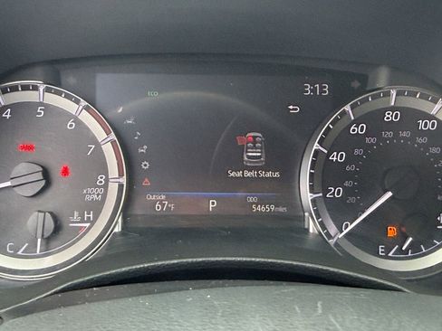 Used 2023 Toyota Highlander XLE AWD/4WD image 17