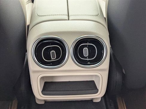 Used 2024 Mercedes-Benz C 300 Sedan image 19