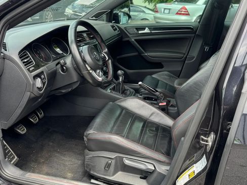 Used 2016 Volkswagen GTI SE FWD image 13