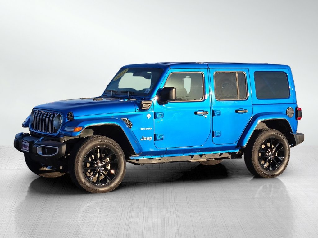 Used 2024 Jeep Wrangler Unlimited Sahara w/ Technology Group AWD/4WD image 6