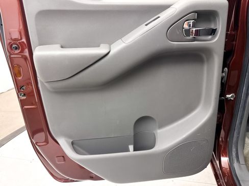 Used 2017 Nissan Frontier SV RWD image 24