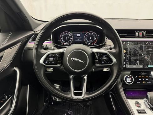 Used 2025 Jaguar F-PACE R-Dynamic S AWD/4WD image 11