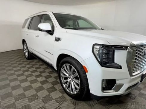 Used 2023 GMC Yukon Denali w/ Denali Reserve Package AWD/4WD image 12