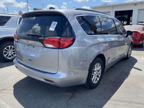 Used 2021 Chrysler Voyager Lxi image 7