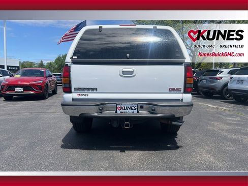 Used 2006 GMC Sierra 1500 Denali w/ Onstar Plus Package AWD/4WD image 7
