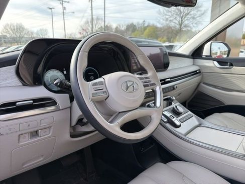 Used 2024 Hyundai Palisade Calligraphy image 10