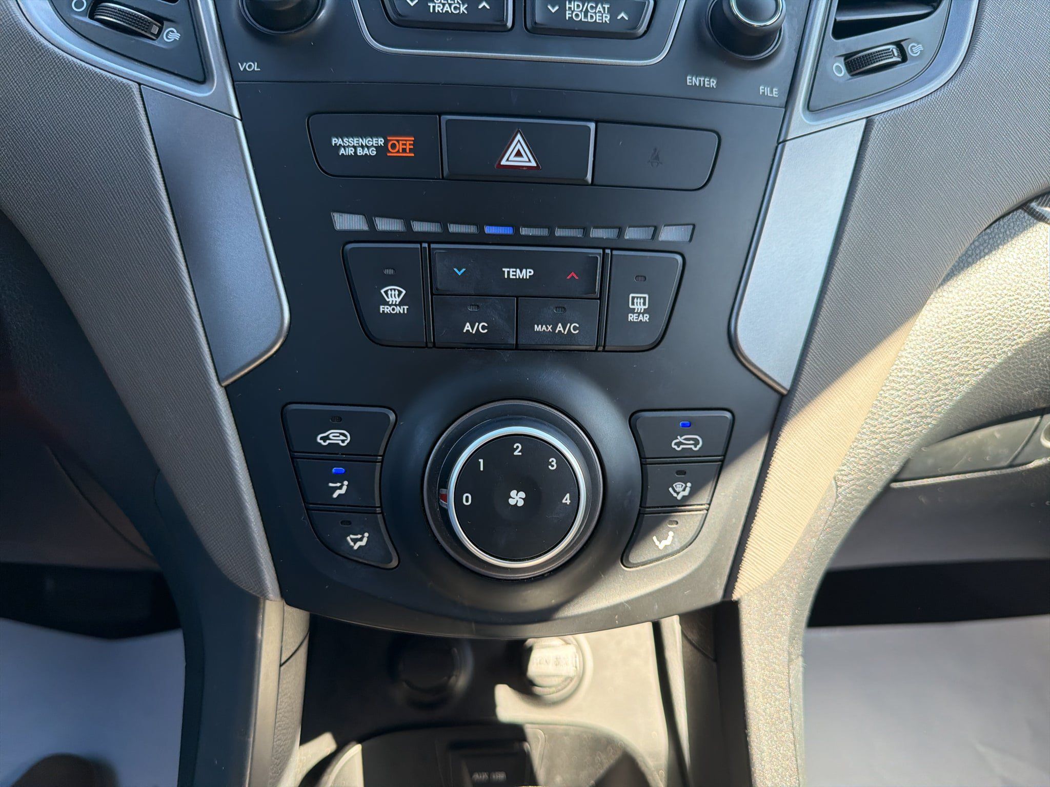 Used 2016 Hyundai Santa Fe Sport w/ Option Group 02 AWD/4WD image 18