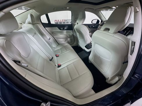 Used 2024 Volvo S60 T8 Ultimate w/ Climate Package image 29