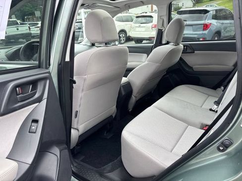Used 2016 Subaru Forester 2.5i Premium w/ All-Weather Package AWD/4WD image 10