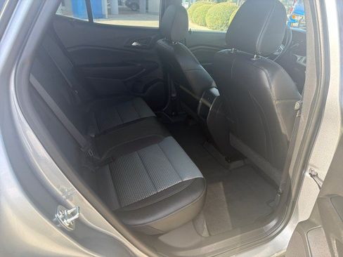 Used 2026 Chevrolet Trax LT w/ Driver Confidence Package FWD image 15