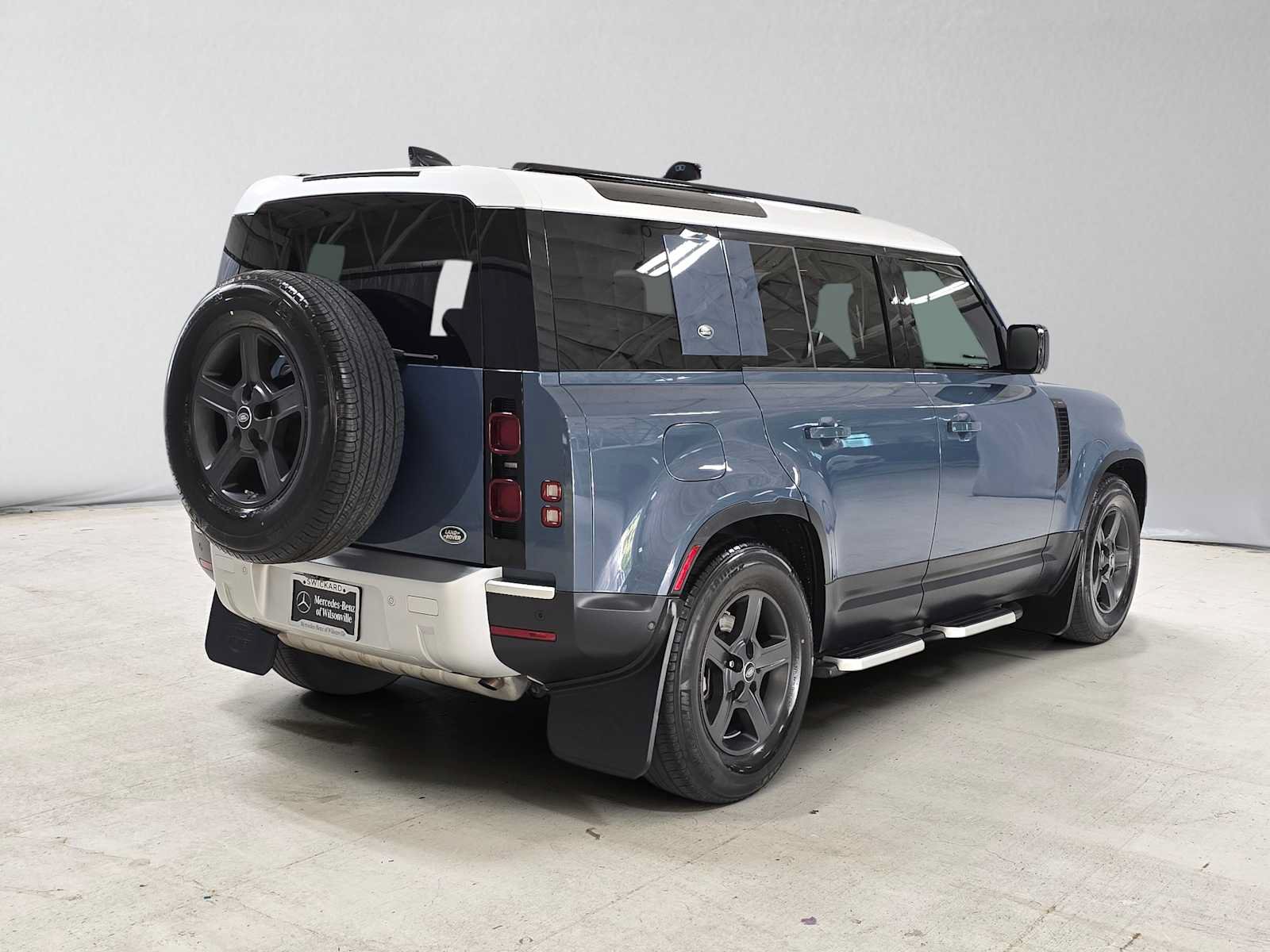 Used 2021 Land Rover Defender 110 S AWD/4WD image 3