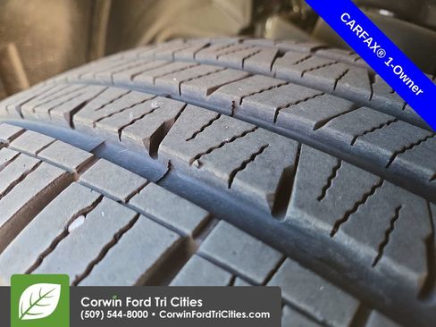 Used 2024 RAM 1500 Classic SLT AWD/4WD image 14