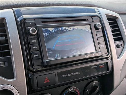 Used 2015 Toyota Tacoma 4x4 Double Cab image 13
