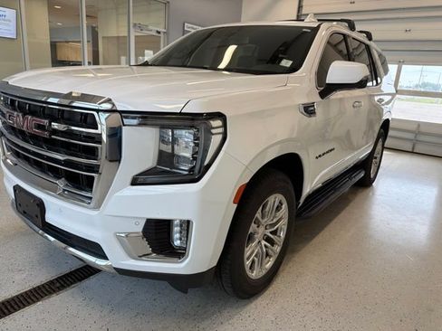 Used 2022 GMC Yukon SLT w/ SLT Premium Package AWD/4WD image 6