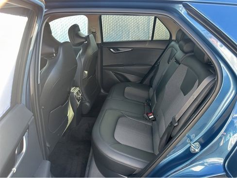 Used 2024 Kia Niro EX image 16