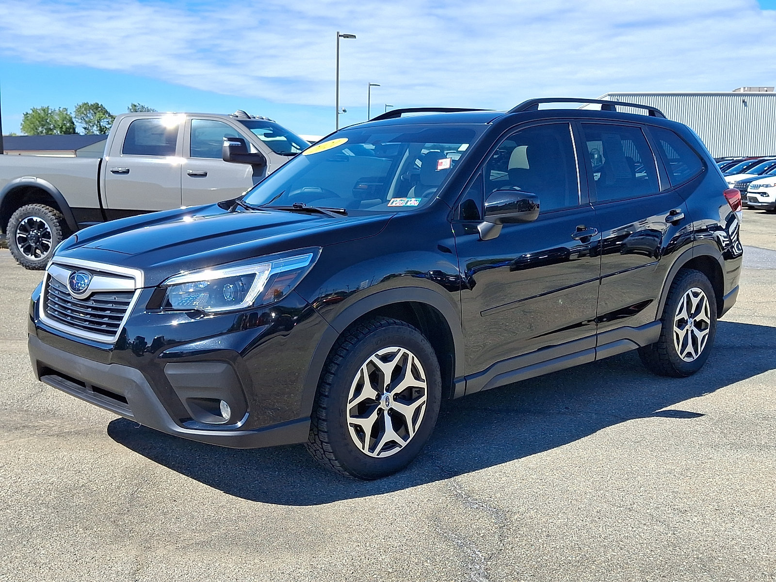 Used 2021 Subaru Forester Premium AWD/4WD image 3