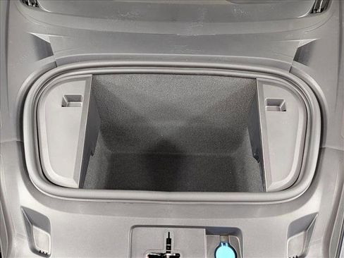 New 2026 Porsche Taycan 4S image 26