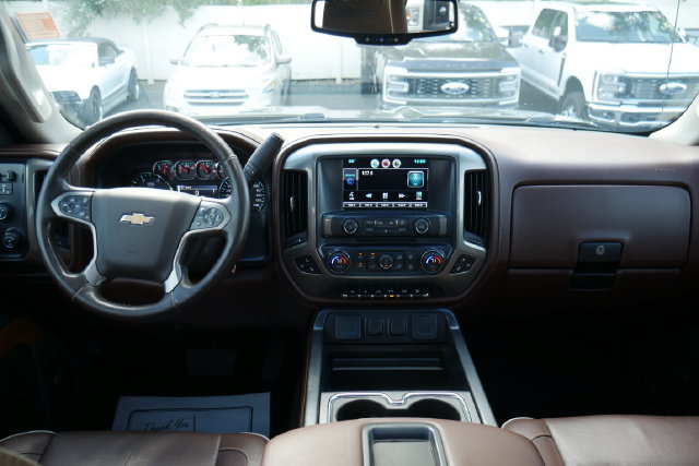 Used 2015 Chevrolet Silverado 3500 High Country w/ Duramax Plus Package AWD/4WD image 8