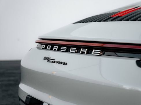 Used 2022 Porsche 911 Carrera image 18
