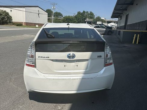 Used 2011 Toyota Prius Five image 4