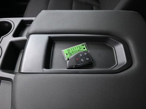 New 2026 GMC Sierra 1500 SLE image 13