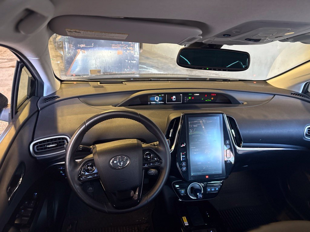 Used 2022 Toyota Prius Prime Limited FWD image 8