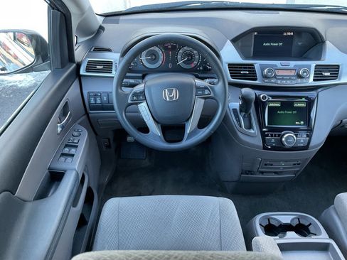 Used 2016 Honda Odyssey SE image 15