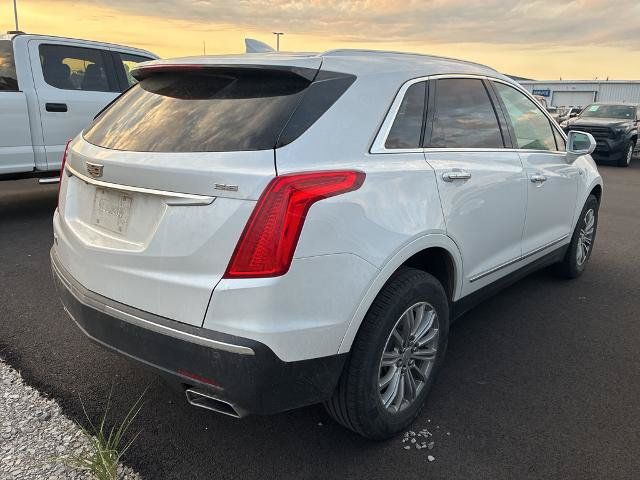 Used 2019 Cadillac XT5 Luxury AWD/4WD image 3
