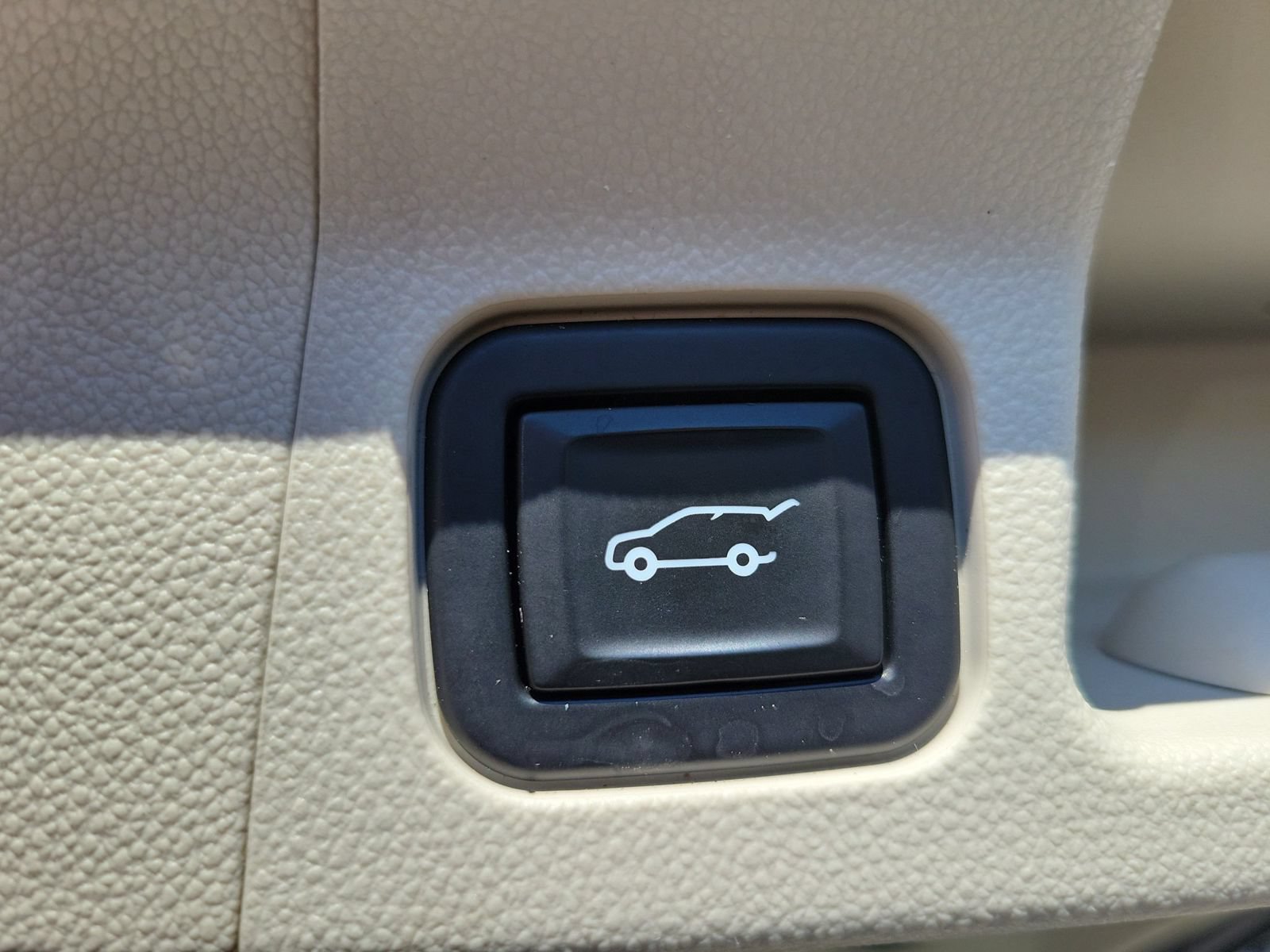Used 2021 GMC Acadia Denali w/ LPO, Floor Liner Package FWD image 35