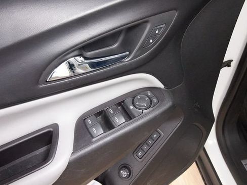 Used 2018 Chevrolet Equinox Premier AWD/4WD image 11