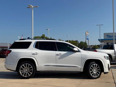 Used 2021 GMC Acadia Denali w/ Denali Technology Package FWD image 4