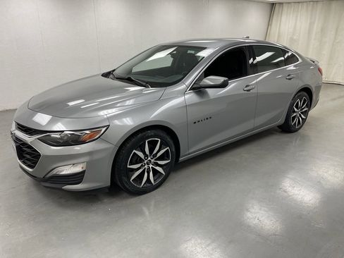 Used 2023 Chevrolet Malibu RS image 1