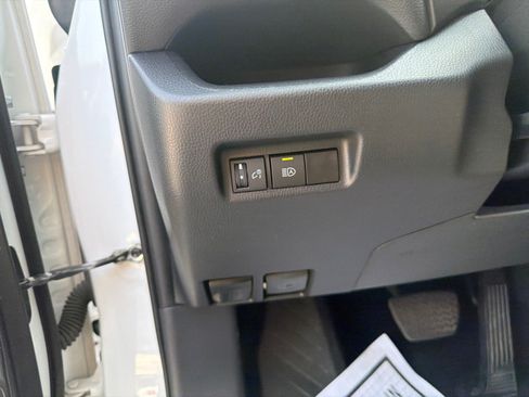 Used 2024 Toyota RAV4 XLE FWD image 19