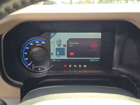 Used 2023 Ford Bronco Wildtrak image 30