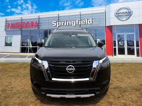 New 2025 Nissan Pathfinder Platinum w/ Cargo Package image 2