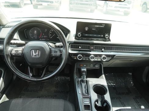 Used 2022 Honda Civic EX image 13