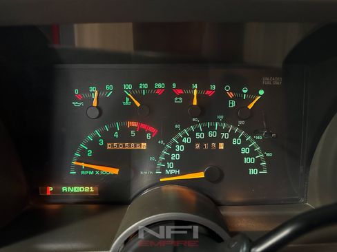 Used 1993 Chevrolet Silverado 1500 454 SS RWD image 28